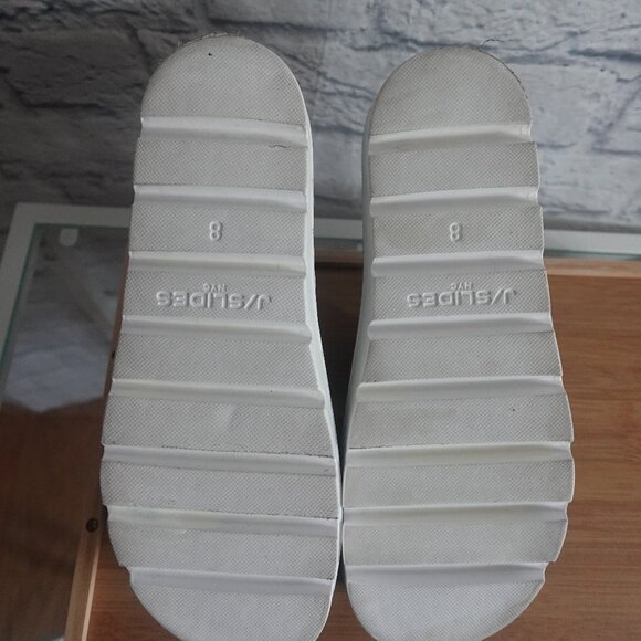 J/Slides tan on sandal in black - Picture 7 of 9